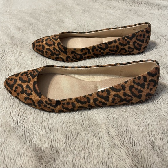 Kelly & Katie Leopard Print Ballet Flats - Picture 2 of 6